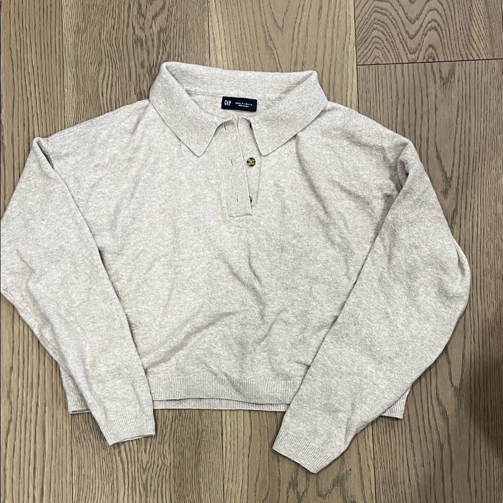 GAP Neutral Oatmeal Cropped Polo Sweater